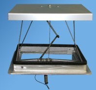 metal silver top connected with five arms to open bottom section